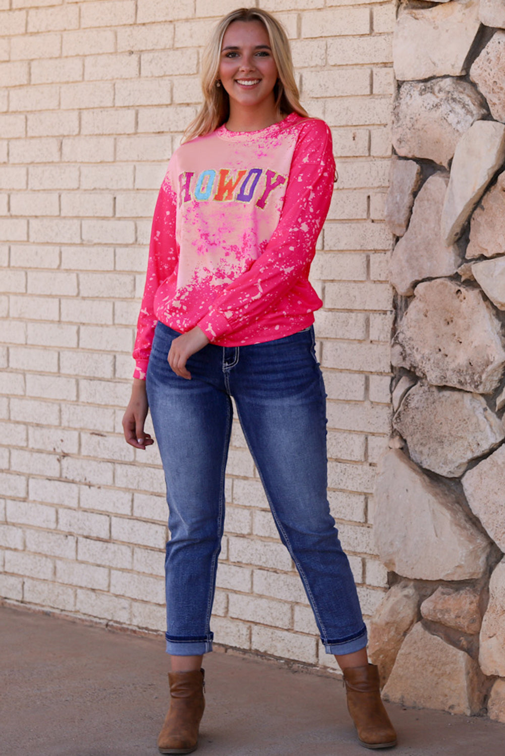 HOWDY Tie-Dye Round Neck Sweatshirt